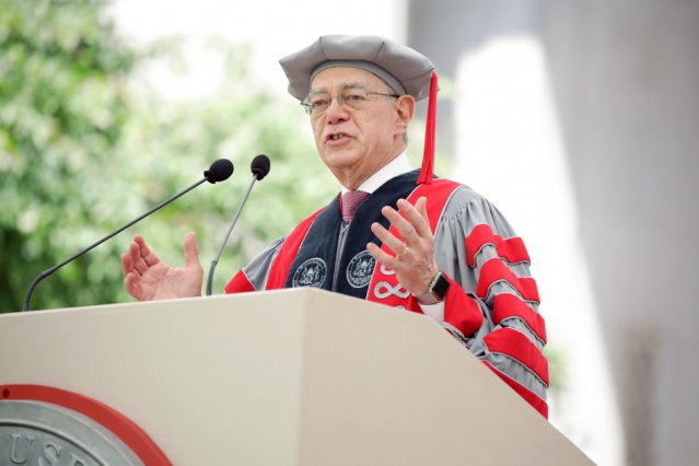 Commencement_2.jpg