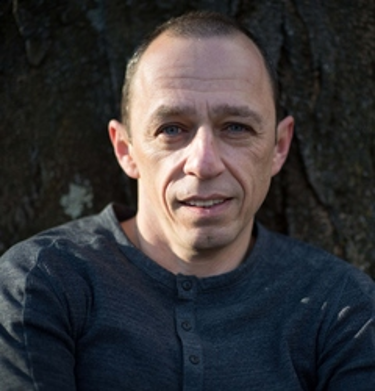 Professor David Gararnik